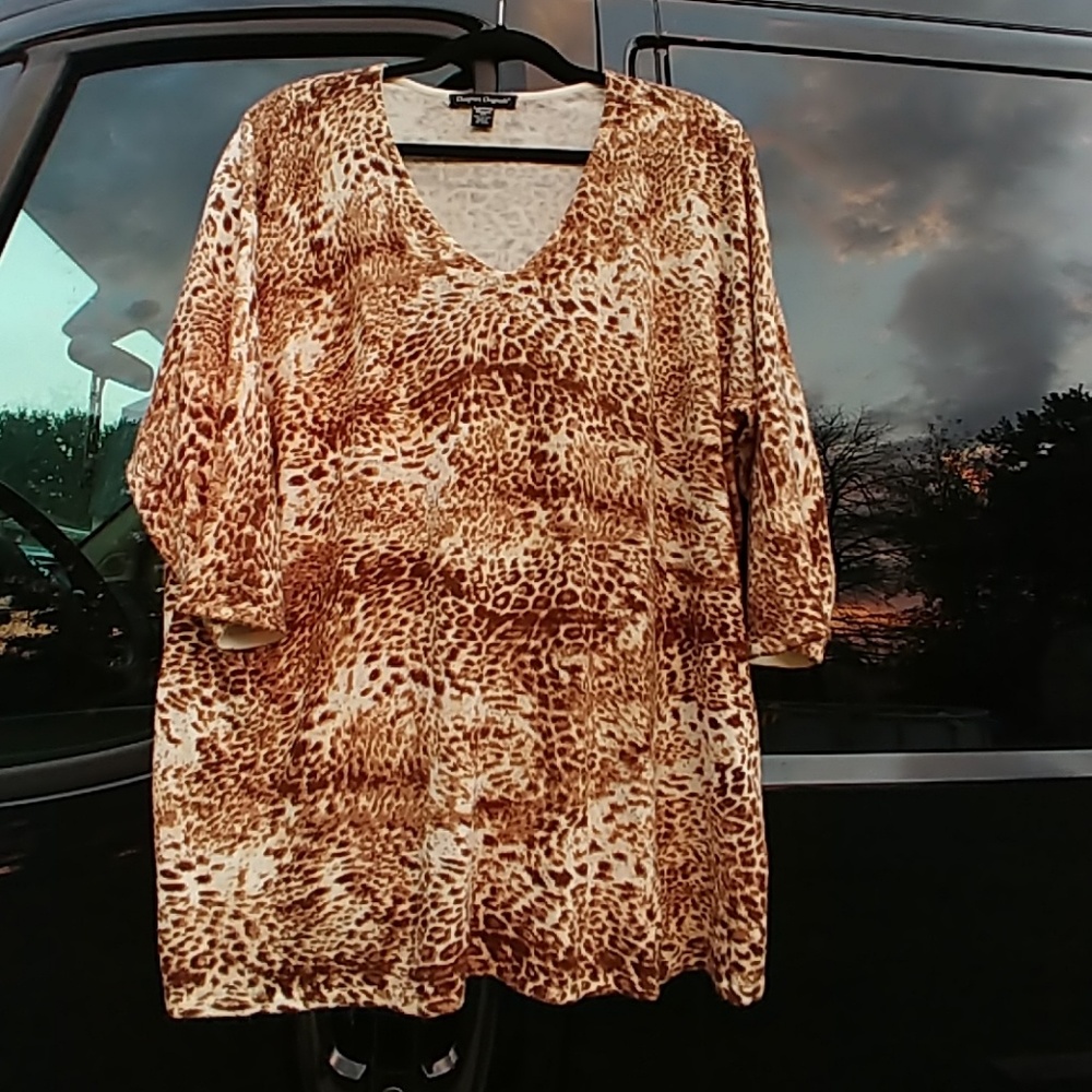 Leaopard print sweater